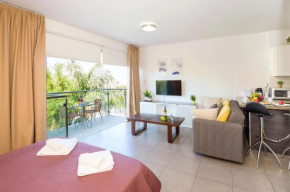 Lucile - Coralli Beachfront Apartment